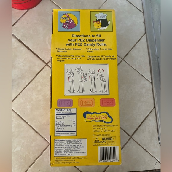 Giant PEE 12.5 inches candy roll dispenser. - Picture 5 of 5